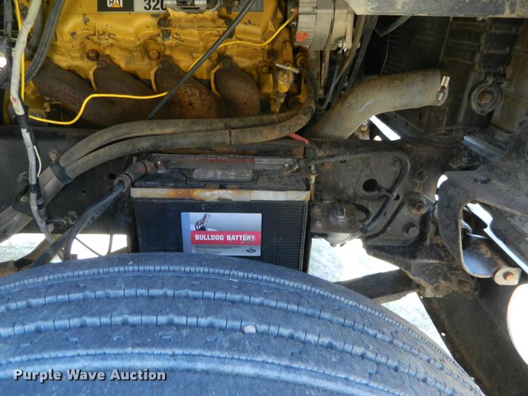 image for item BQ9752 1975 Ford fuel and lube truck