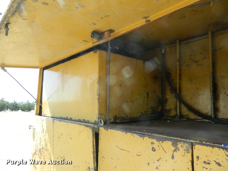 image for item BQ9752 1975 Ford fuel and lube truck