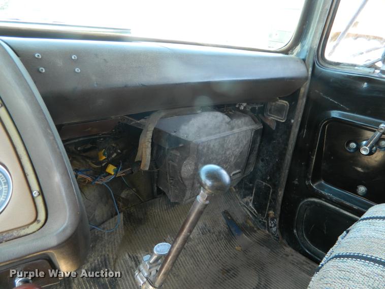 image for item BQ9752 1975 Ford fuel and lube truck