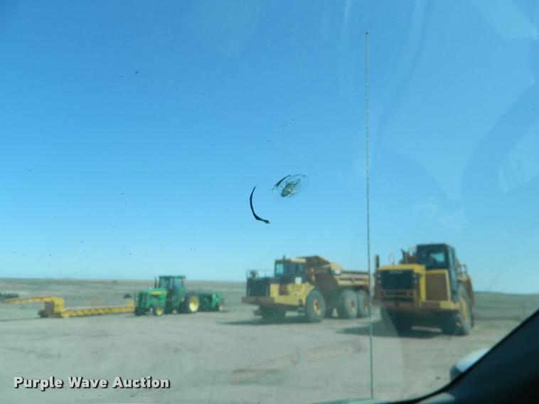 image for item BQ9753 2005 Ford F350 Super Duty Crew Cab pickup truck