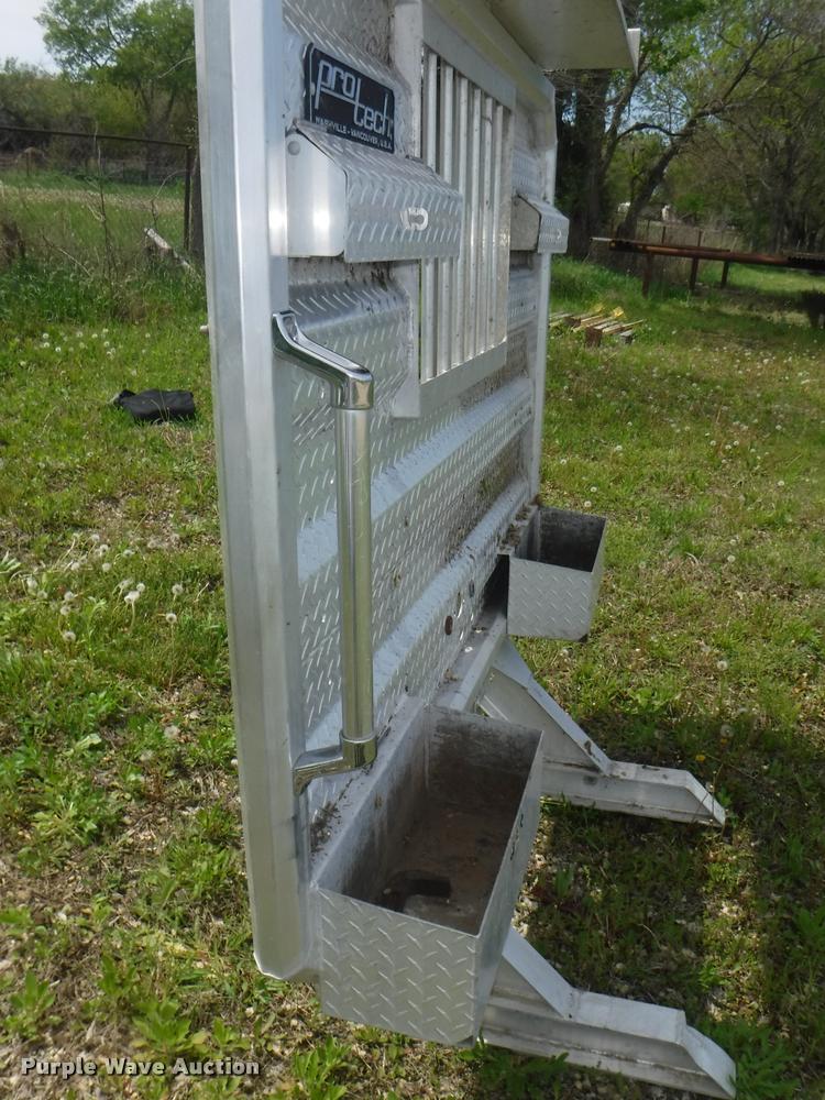 image for item BY9206 Pro Tech headache rack