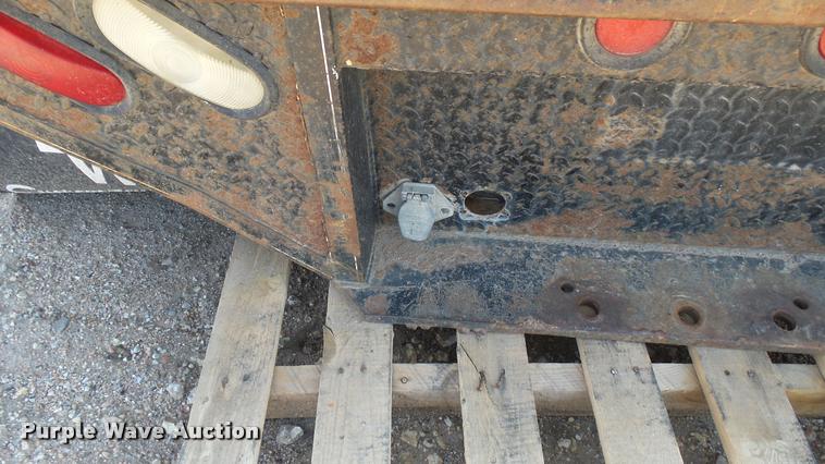 image for item DA0476 B&W flatbed