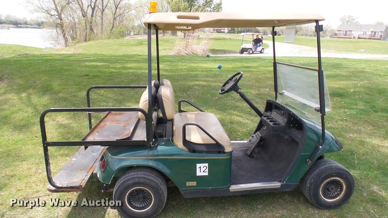 image for item DA0481 EZ GO golf cart