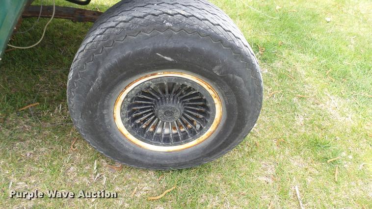 image for item DA0481 EZ GO golf cart