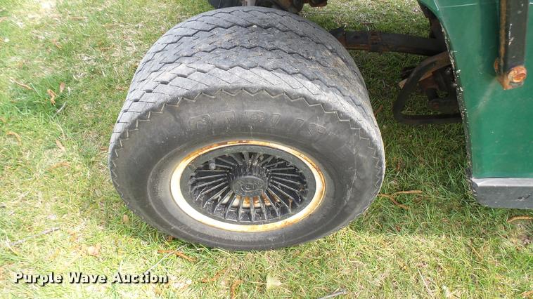 image for item DA0481 EZ GO golf cart