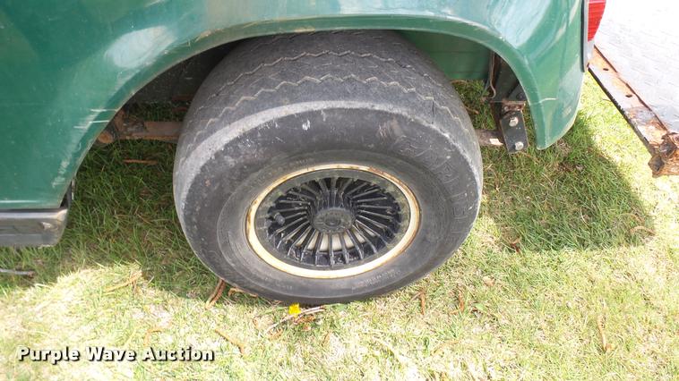 image for item DA0481 EZ GO golf cart