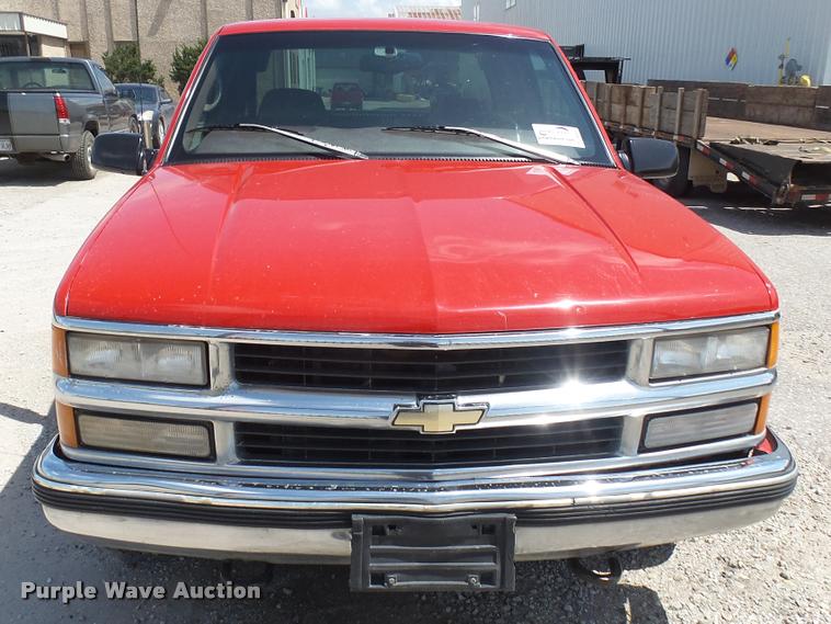 image for item DA0483 1997 Chevrolet 1500 Ext. Cab pickup truck