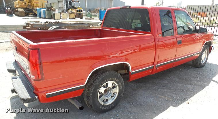 image for item DA0483 1997 Chevrolet 1500 Ext. Cab pickup truck