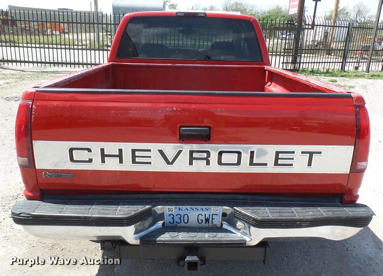 image for item DA0483 1997 Chevrolet 1500 Ext. Cab pickup truck