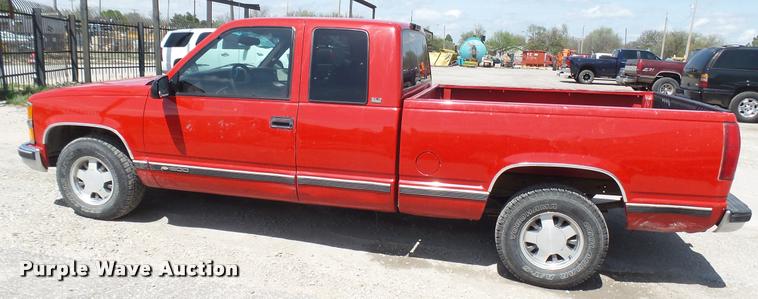 image for item DA0483 1997 Chevrolet 1500 Ext. Cab pickup truck