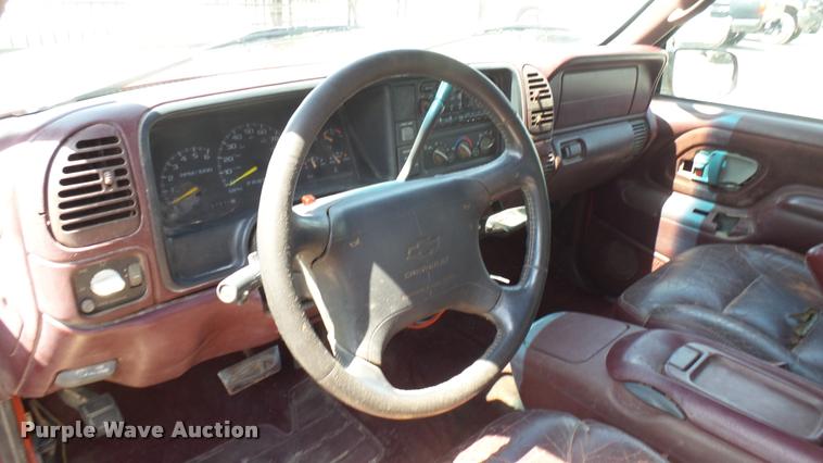 image for item DA0483 1997 Chevrolet 1500 Ext. Cab pickup truck