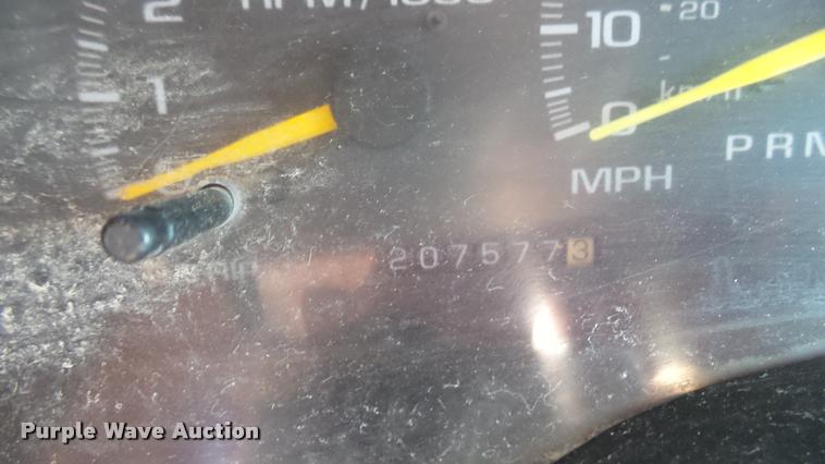 image for item DA0483 1997 Chevrolet 1500 Ext. Cab pickup truck