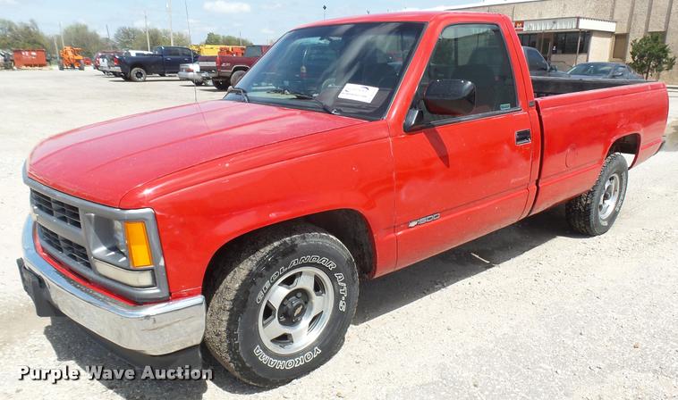 image for item DA0484 1994 Chevrolet 1500 pickup truck