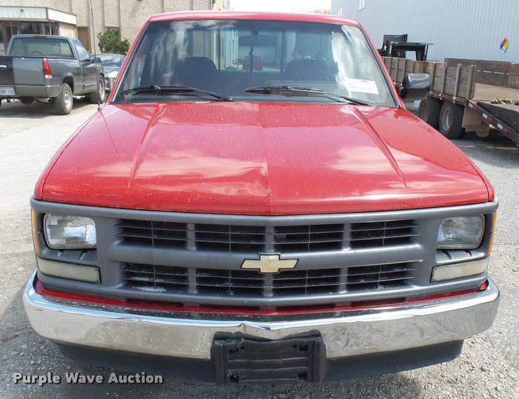 image for item DA0484 1994 Chevrolet 1500 pickup truck