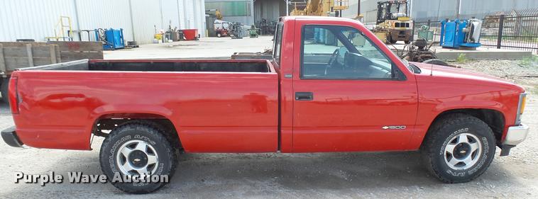 image for item DA0484 1994 Chevrolet 1500 pickup truck