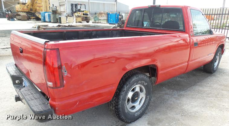 image for item DA0484 1994 Chevrolet 1500 pickup truck