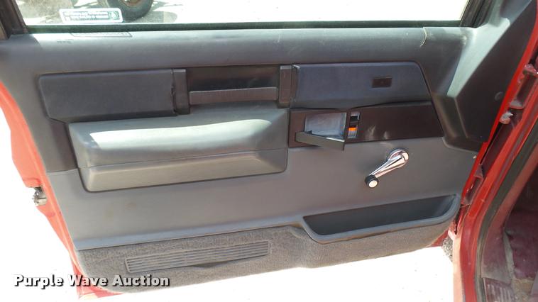 image for item DA0484 1994 Chevrolet 1500 pickup truck