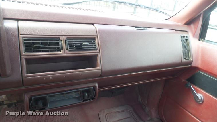image for item DA0484 1994 Chevrolet 1500 pickup truck