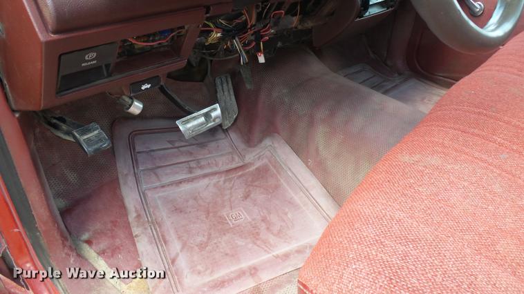 image for item DA0484 1994 Chevrolet 1500 pickup truck