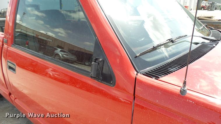 image for item DA0484 1994 Chevrolet 1500 pickup truck