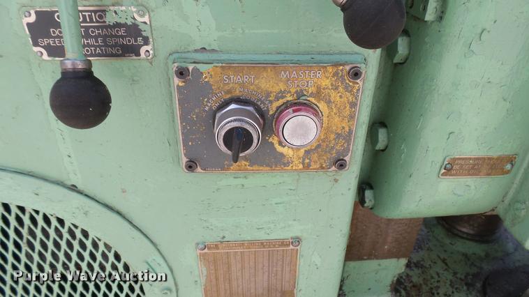 image for item DA0486 Cincinnati No. 3 milling machine