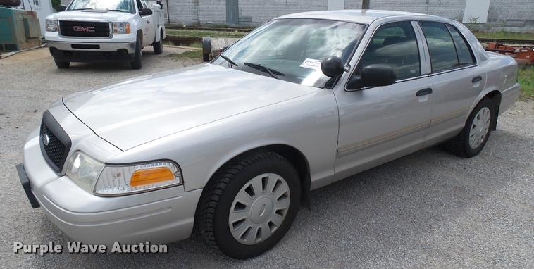 image for item DA0490 2009 Ford Crown Victoria Police Interceptor