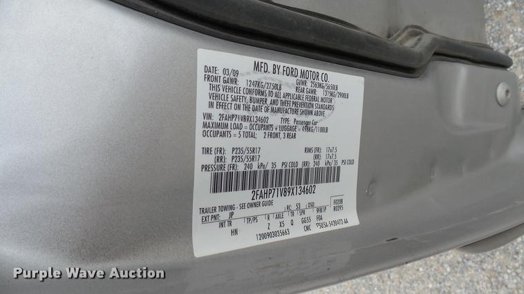 image for item DA0490 2009 Ford Crown Victoria Police Interceptor