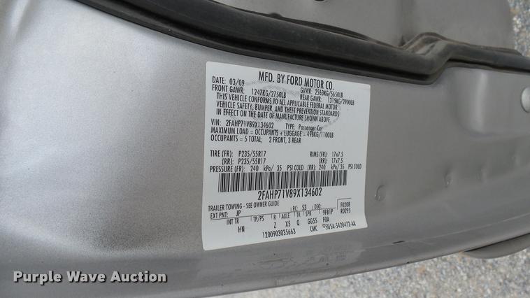 image for item DA0490 2009 Ford Crown Victoria Police Interceptor