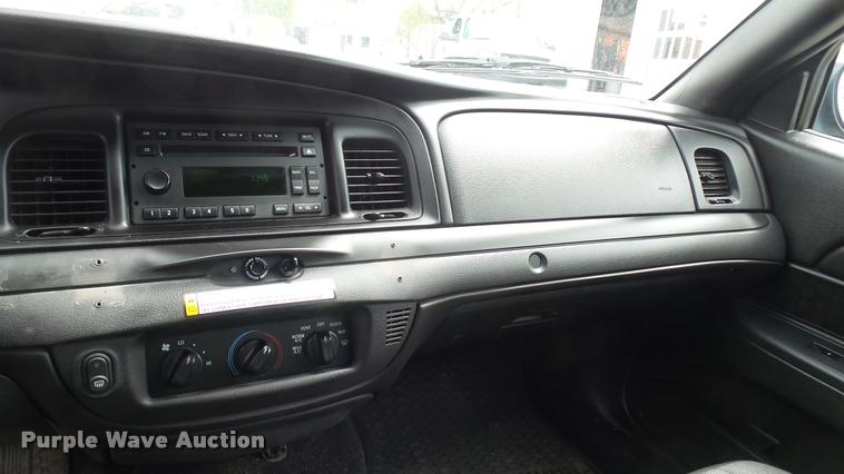 image for item DA0490 2009 Ford Crown Victoria Police Interceptor
