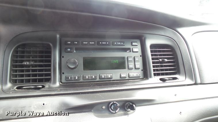 image for item DA0490 2009 Ford Crown Victoria Police Interceptor