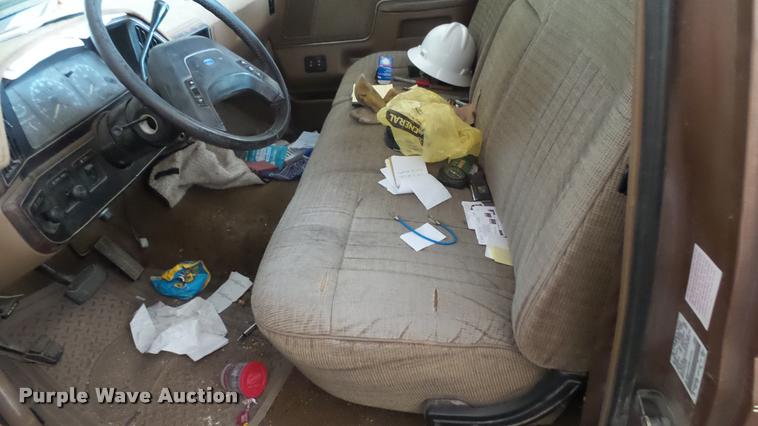 image for item DA0491 1991 Ford F150 pickup truck