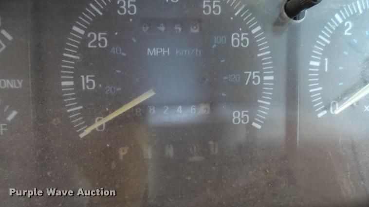 image for item DA0491 1991 Ford F150 pickup truck