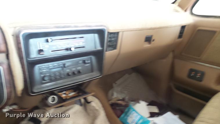 image for item DA0491 1991 Ford F150 pickup truck