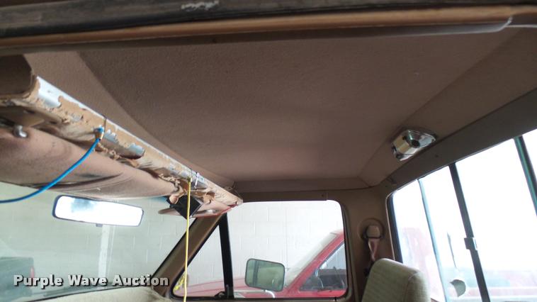 image for item DA0491 1991 Ford F150 pickup truck