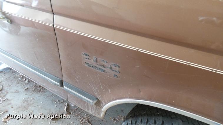 image for item DA0491 1991 Ford F150 pickup truck