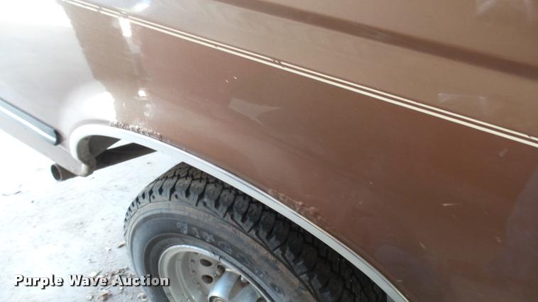 image for item DA0491 1991 Ford F150 pickup truck