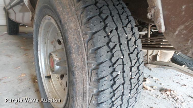 image for item DA0491 1991 Ford F150 pickup truck