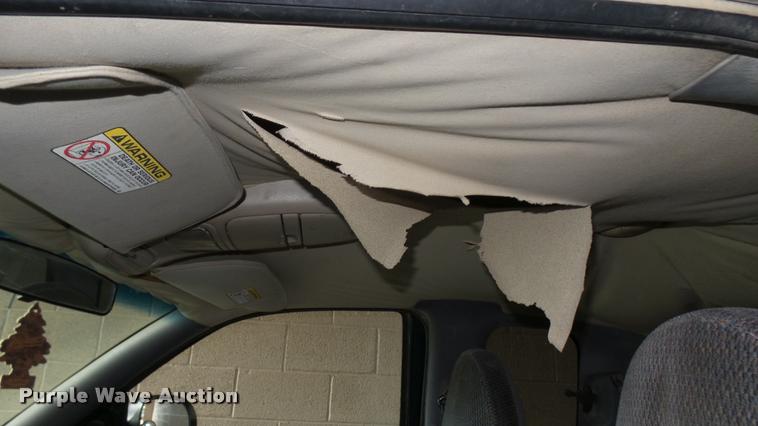 image for item DA0492 1998 Dodge Dakota Club Cab pickup truck