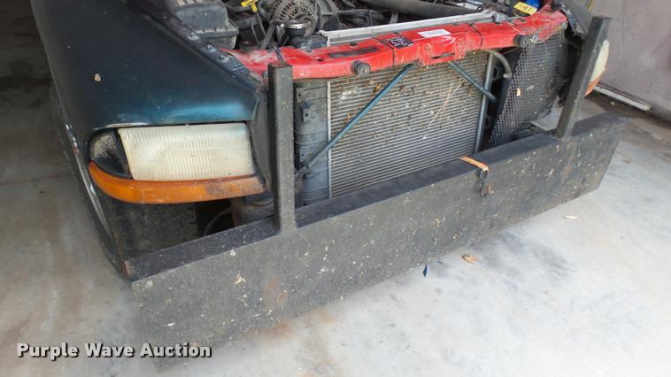 image for item DA0492 1998 Dodge Dakota Club Cab pickup truck