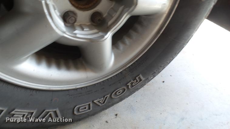 image for item DA0492 1998 Dodge Dakota Club Cab pickup truck