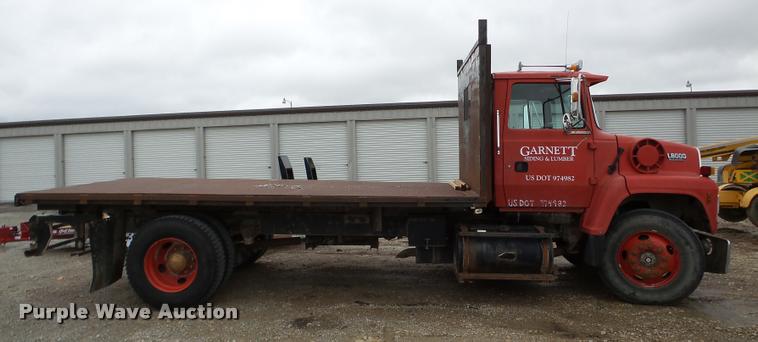 image for item DA1861 1995 Ford LN8000 dump flatbed truck