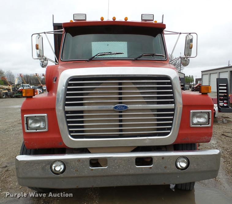 image for item DA1861 1995 Ford LN8000 dump flatbed truck