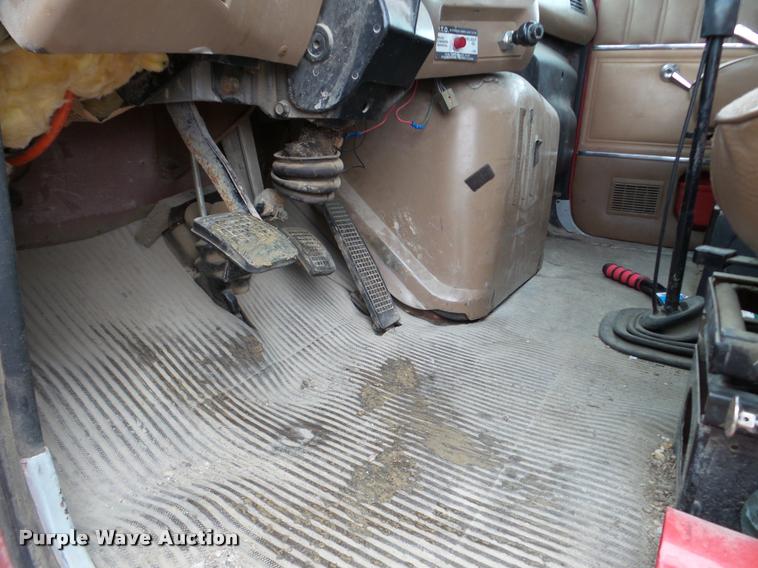 image for item DA1861 1995 Ford LN8000 dump flatbed truck