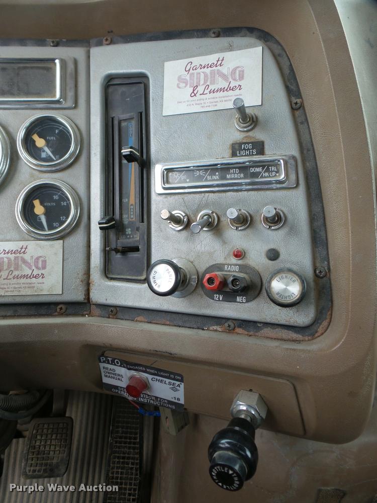 image for item DA1861 1995 Ford LN8000 dump flatbed truck