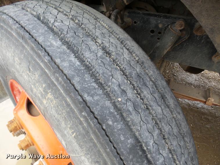 image for item DA1861 1995 Ford LN8000 dump flatbed truck