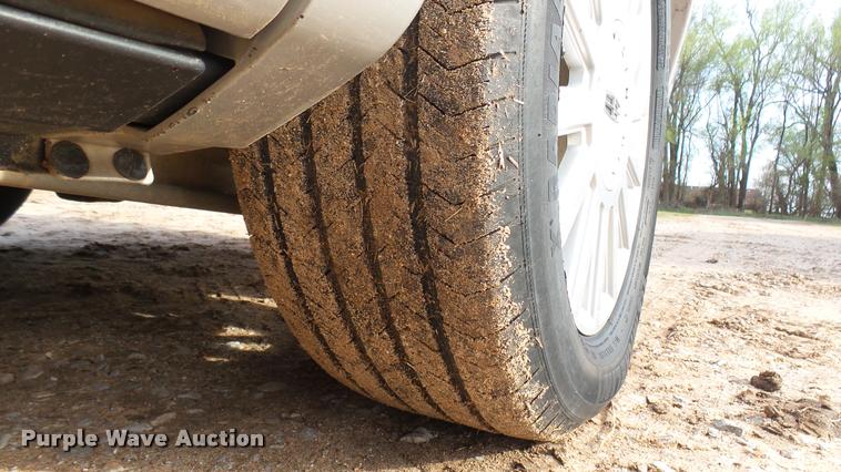 image for item DA2242 2005 Lincoln Towncar Signature