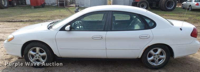 image for item DA2243 2002 Ford Taurus SE