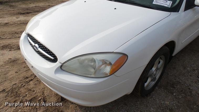 image for item DA2243 2002 Ford Taurus SE
