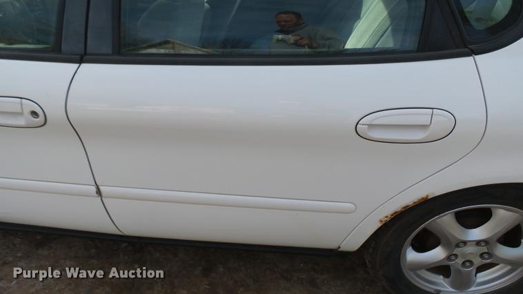image for item DA2243 2002 Ford Taurus SE
