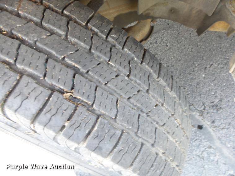 image for item DA2649 2000 Chevrolet Express 2500 Extended Cargo shuttle bus